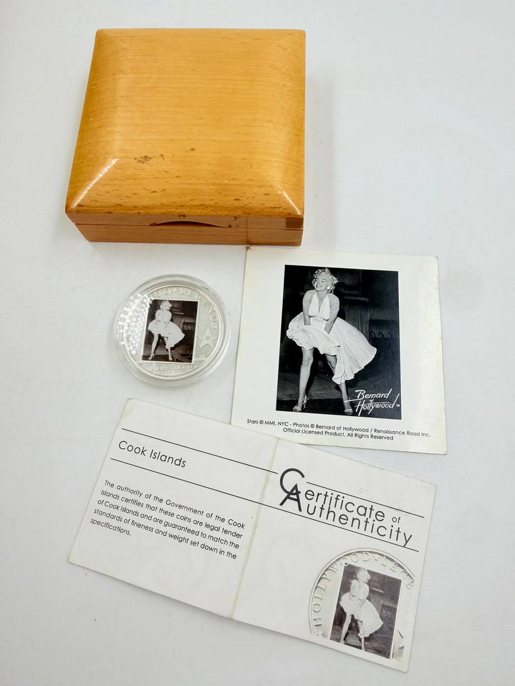 Full set with wooden box, Certificate of Authenticity and booklets