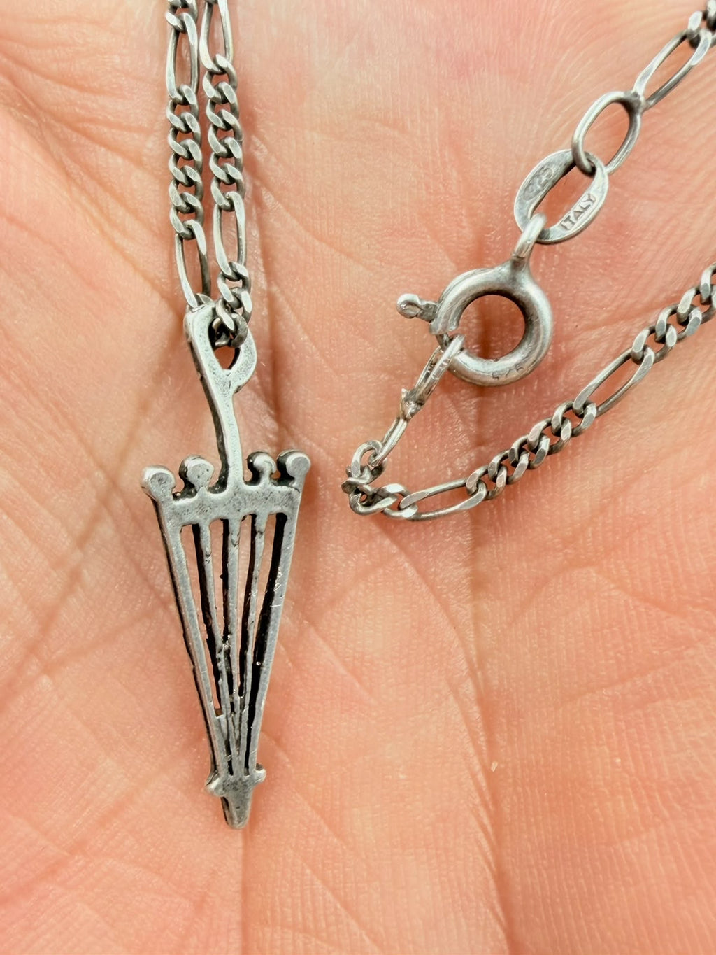 Necklace weight 4 grams on digital scale