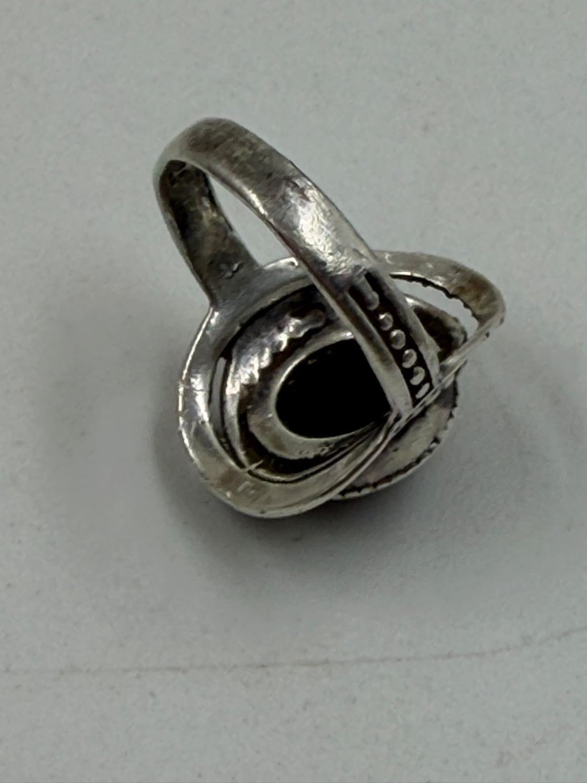 925 Sterling Silver Black Onyx Ring - stone close-up