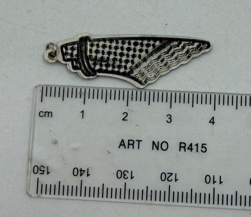 Palestine map pendant on rattan showing full keffiyeh pattern design