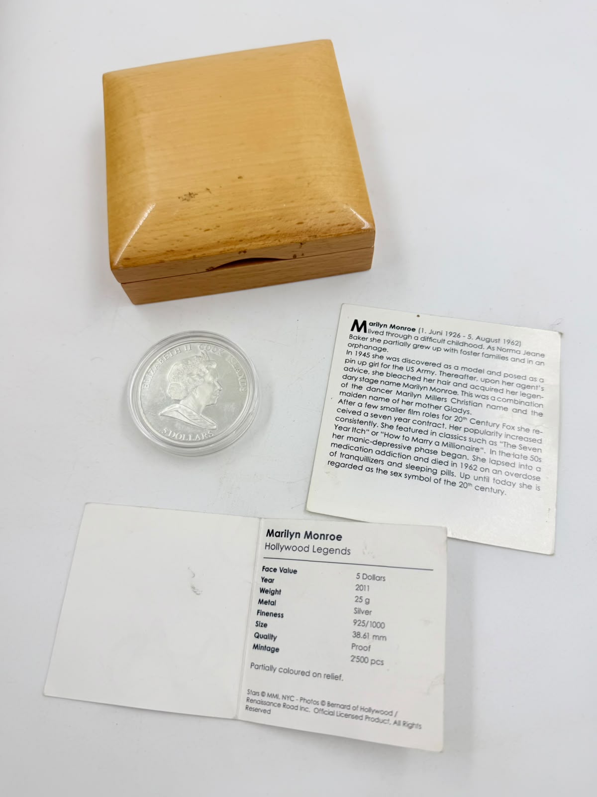 Certificate of Authenticity - Cook Islands Government