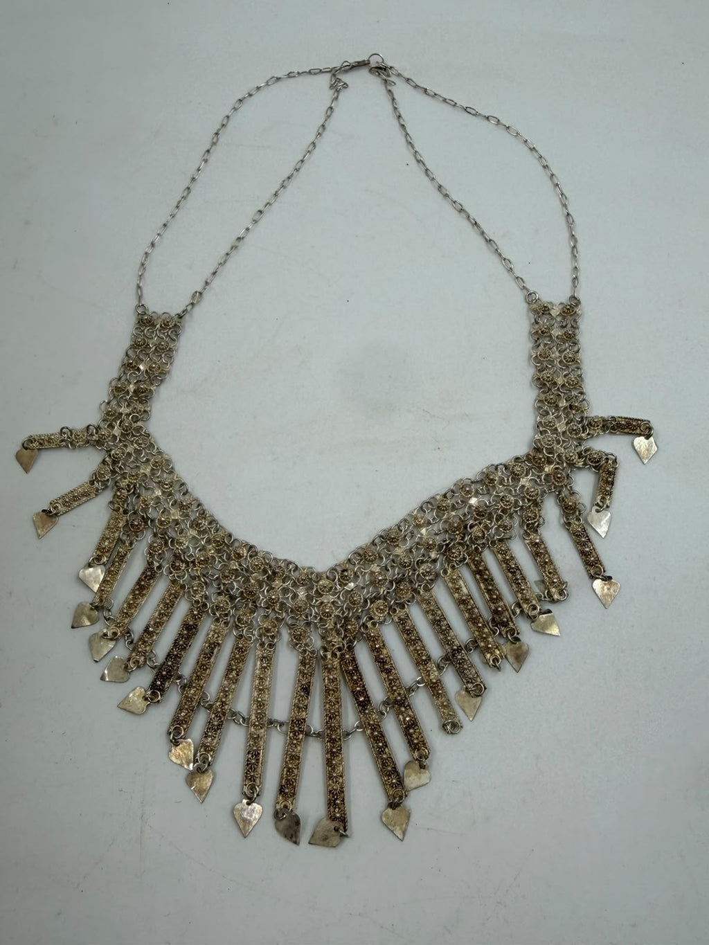 Vintage silver 925 waterfall necklace chain detail close-up