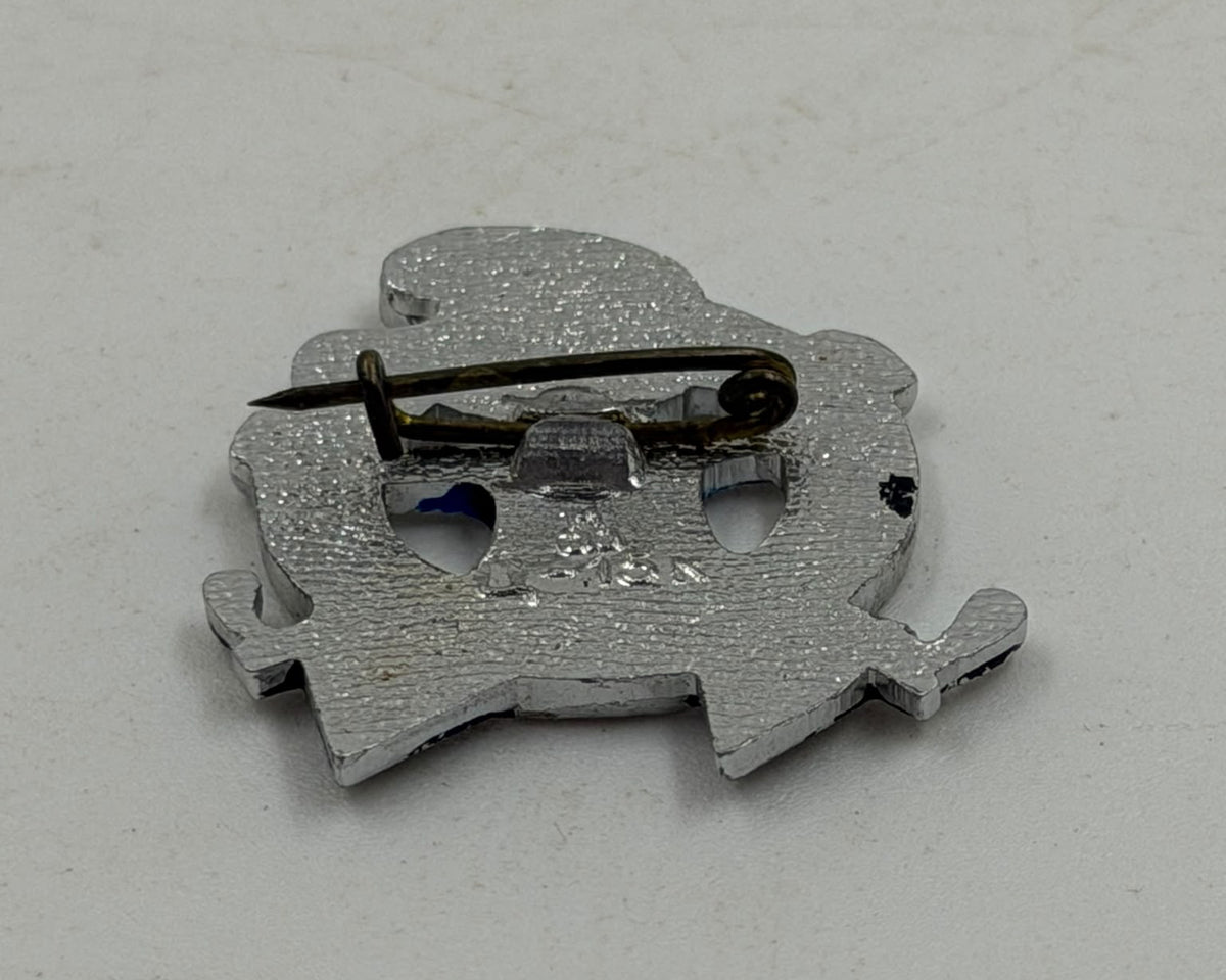 Soviet Odessa pin badge – close-up front detail