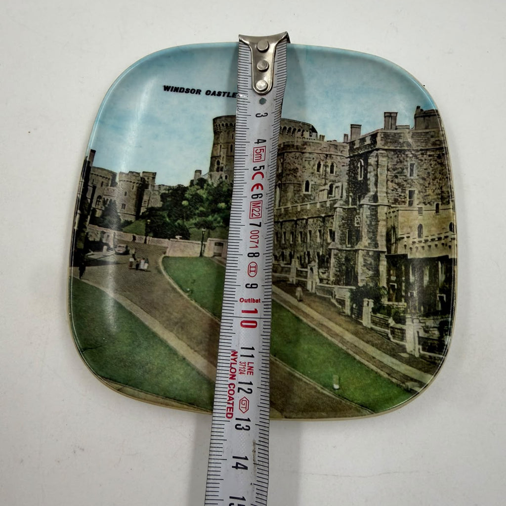 Windsor Castle dish - back view