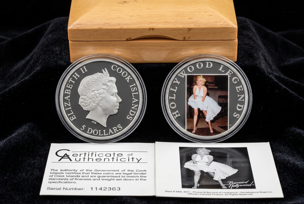 2011 Marilyn Monroe Cook Islands silver proof coin showing both obverse and reverse sides