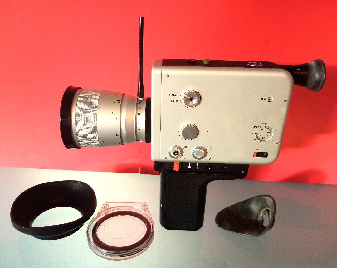 Braun Nizo S 800 Super 8 Movie Camera with Original Case — Tested