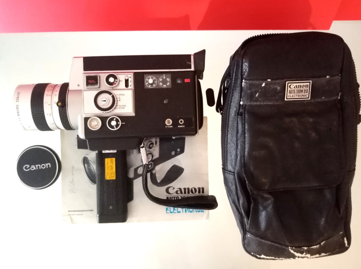 Canon 814 Auto Zoom Electronic - Super 8 Movie Camera & Original Case