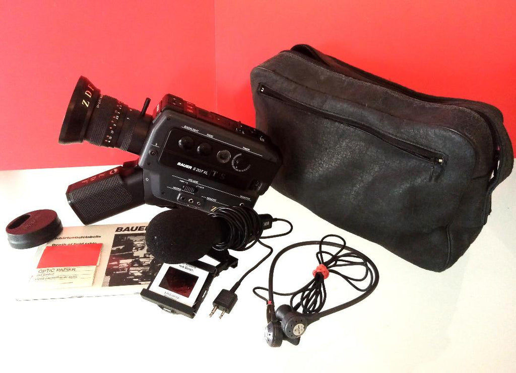 Bauer S 207 XL — Vintage Super 8 Movie Camera with Original Case & Microphone