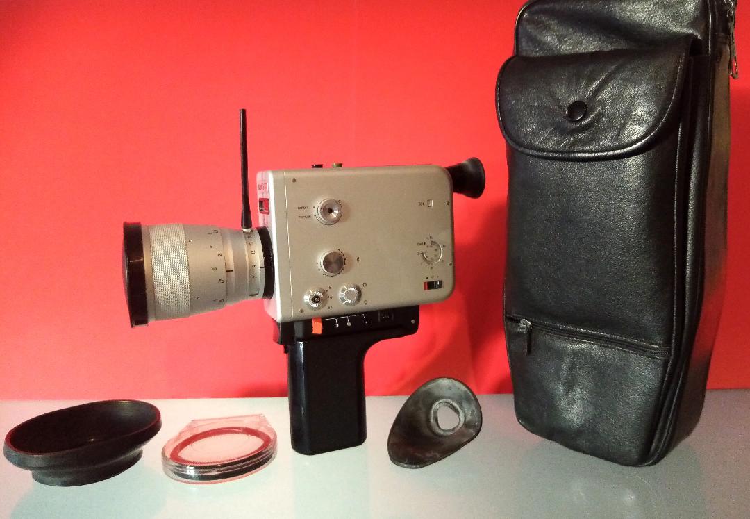 Braun Nizo S 800 Super 8 Movie Camera with Original Case — Tested