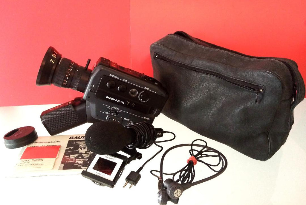 Bauer S 207 XL — Vintage Super 8 Movie Camera with Original Case & Microphone