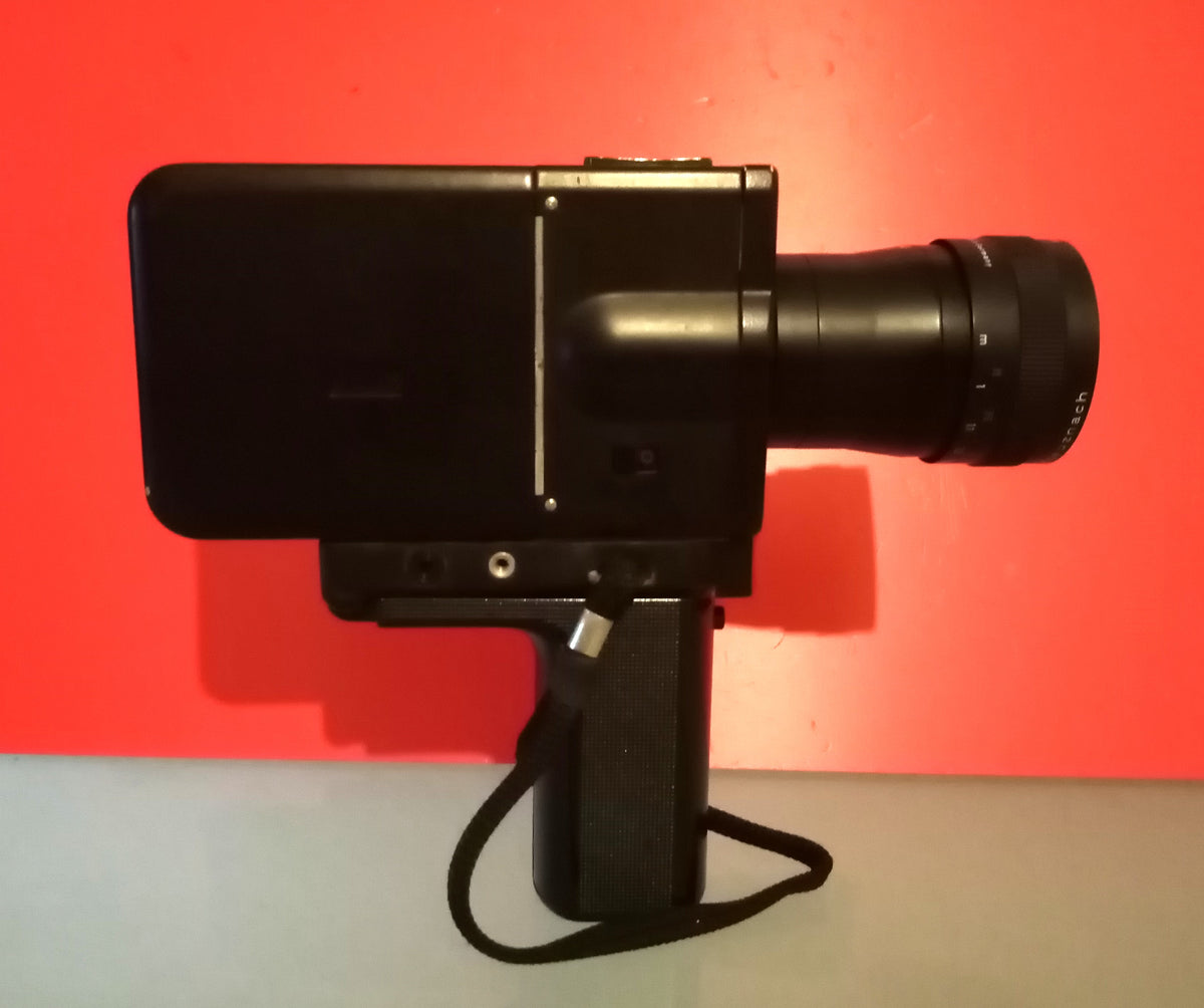 Braun Nizo S 2 Super 8 Movie Camera & Original Case – Vintage Design with Schneider Variogon Lens