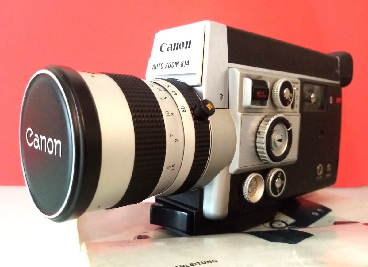 Canon 814 Auto Zoom Electronic - Super 8 Movie Camera & Original Case