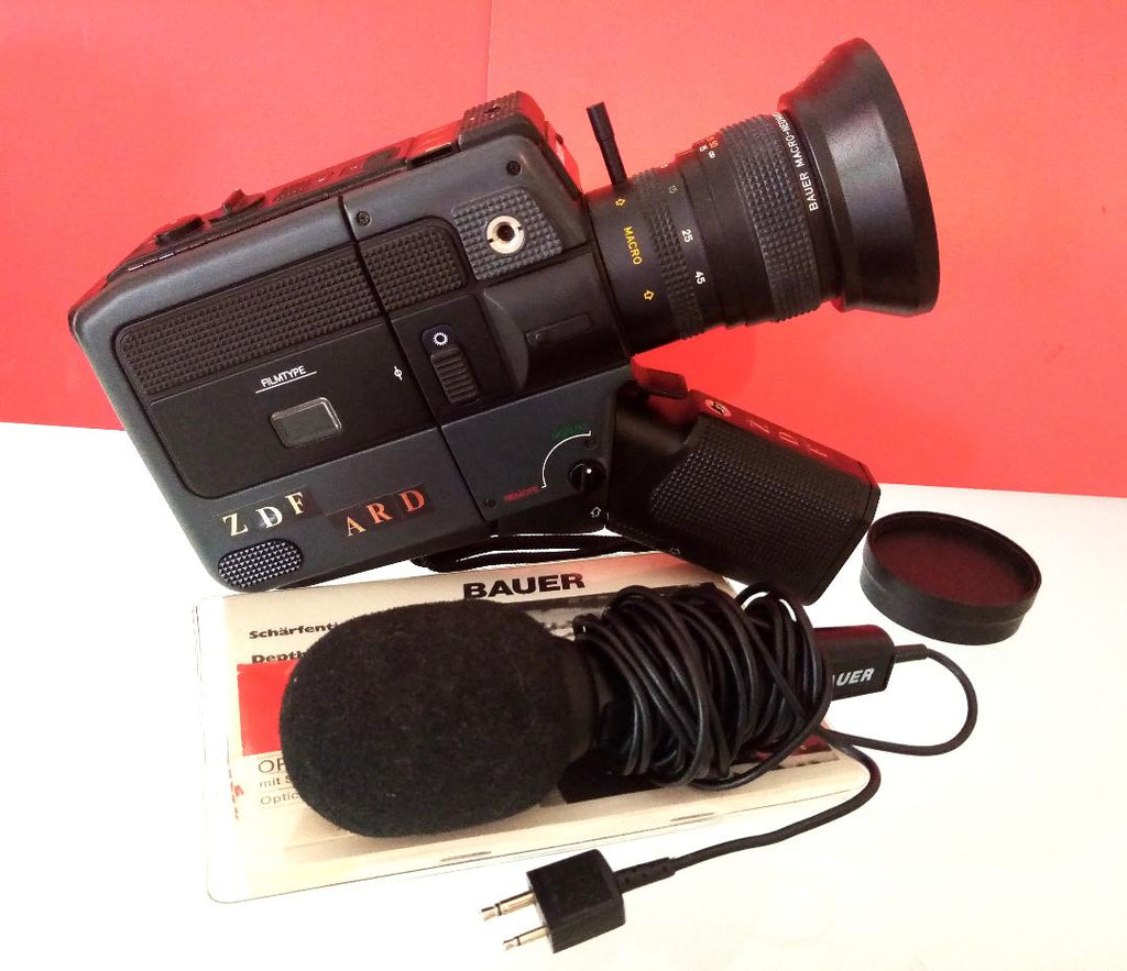 Bauer S 207 XL — Vintage Super 8 Movie Camera with Original Case & Microphone