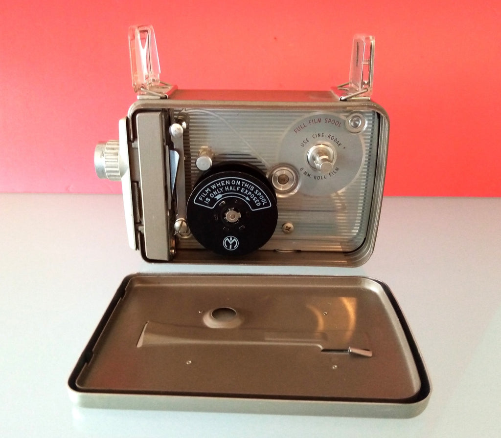 Vintage KODAK 8mm Roll Film Camera — Tested & Working