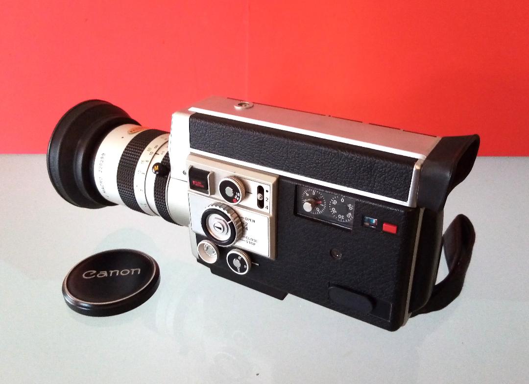 Canon Auto Zoom 814 E Super 8 Movie Camera – Vintage 1970s Film Camera with Case