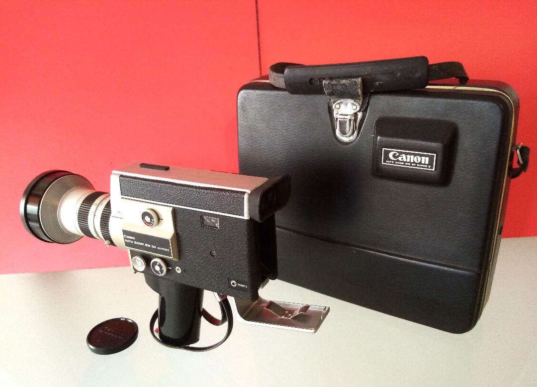 Canon Auto Zoom 518 SV - Super 8 Movie Camera & Original Case