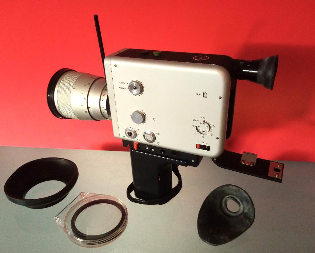 Braun Nizo S 800 Super 8 Movie Camera with Original Case — Tested