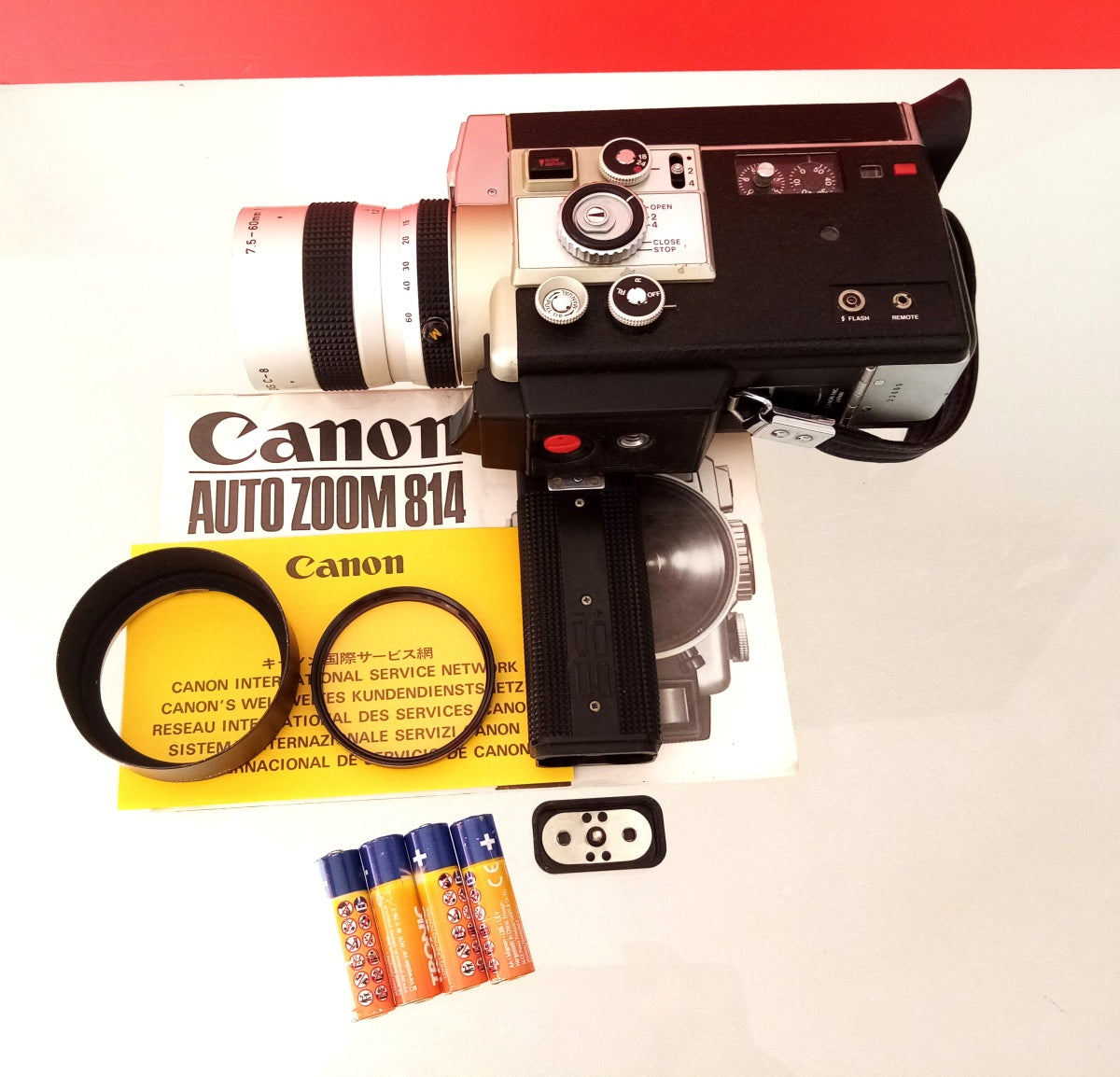Canon 814 Auto Zoom Electronic - Super 8 Movie Camera & Lens Filter
